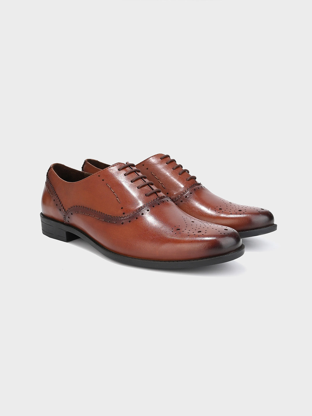 Men's Tan Leather Brogue Lace-Up Shoes