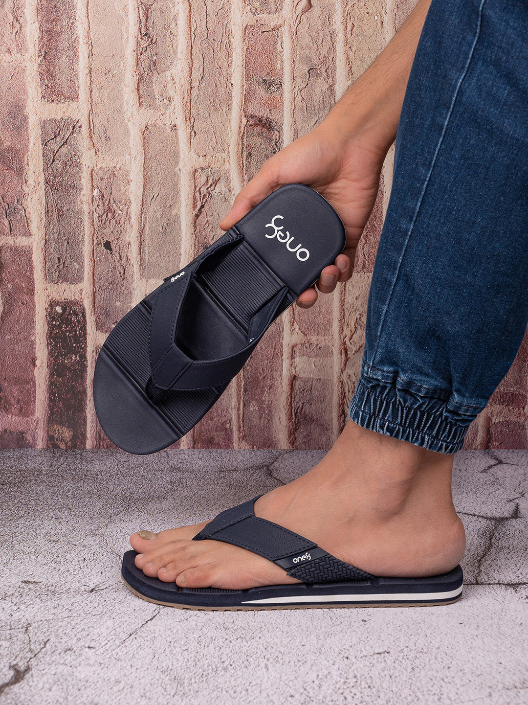 Men's Light-Weight Anti-Skid Bounce Back Mid-Sole Comfortable All Day Wear Slip-ons Slippers/Chappals/Flip-Flops